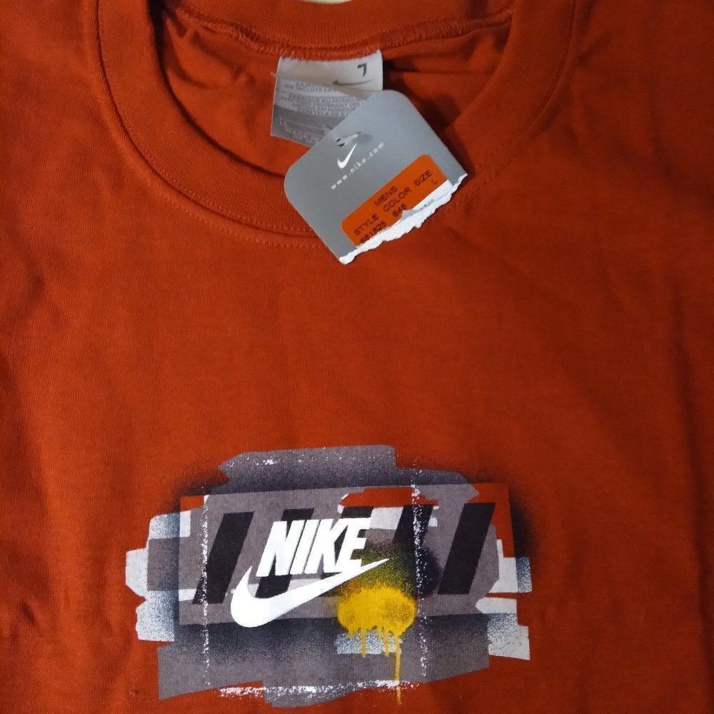NWT Y2K Vintage Nike Logo Street Art Graffiti Tank Top Back Hit